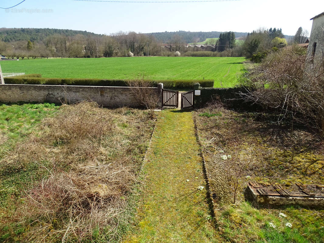 Maison à PLAINES-SAINT-LANGE