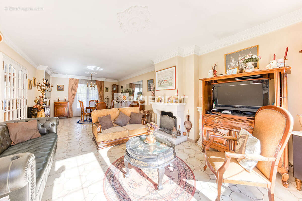 Maison à PONTAULT-COMBAULT