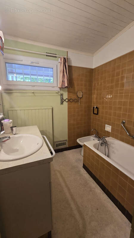 Maison à LIMOURS