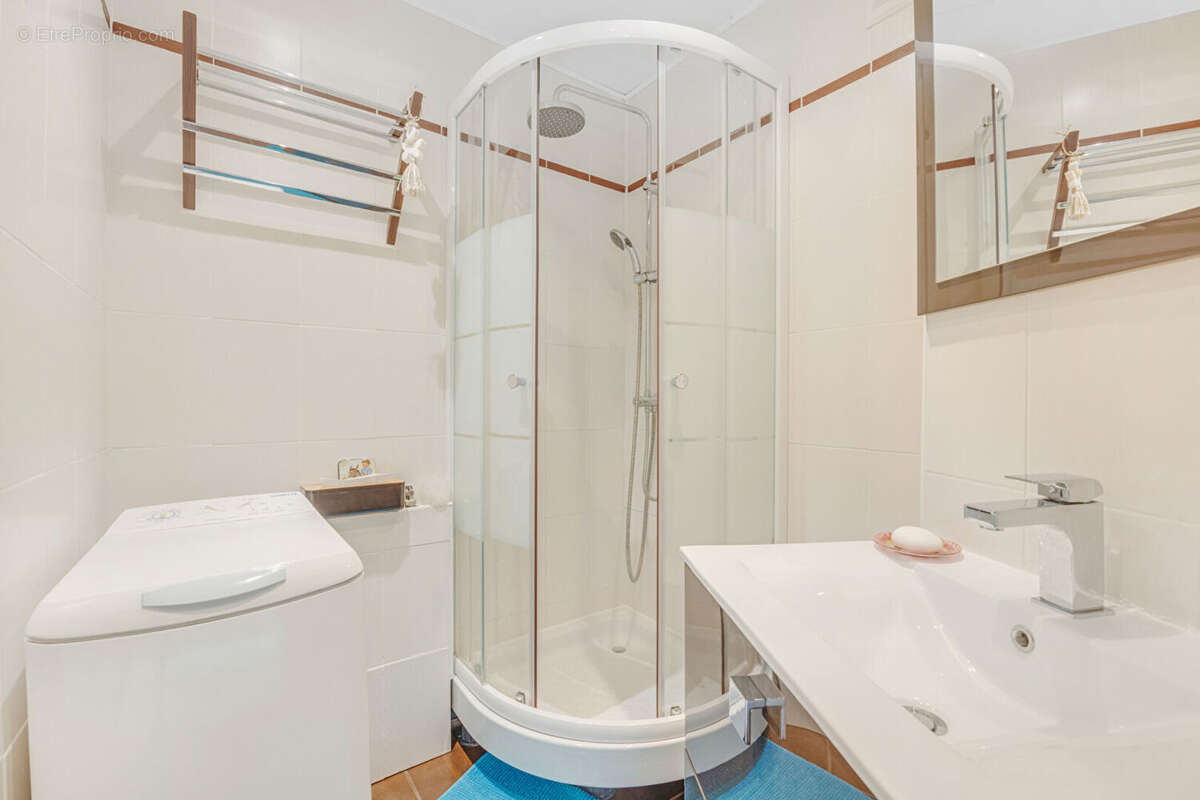 Appartement à LE PLESSIS-ROBINSON