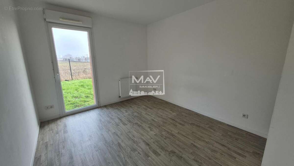 Appartement à NEUVILLE-EN-FERRAIN