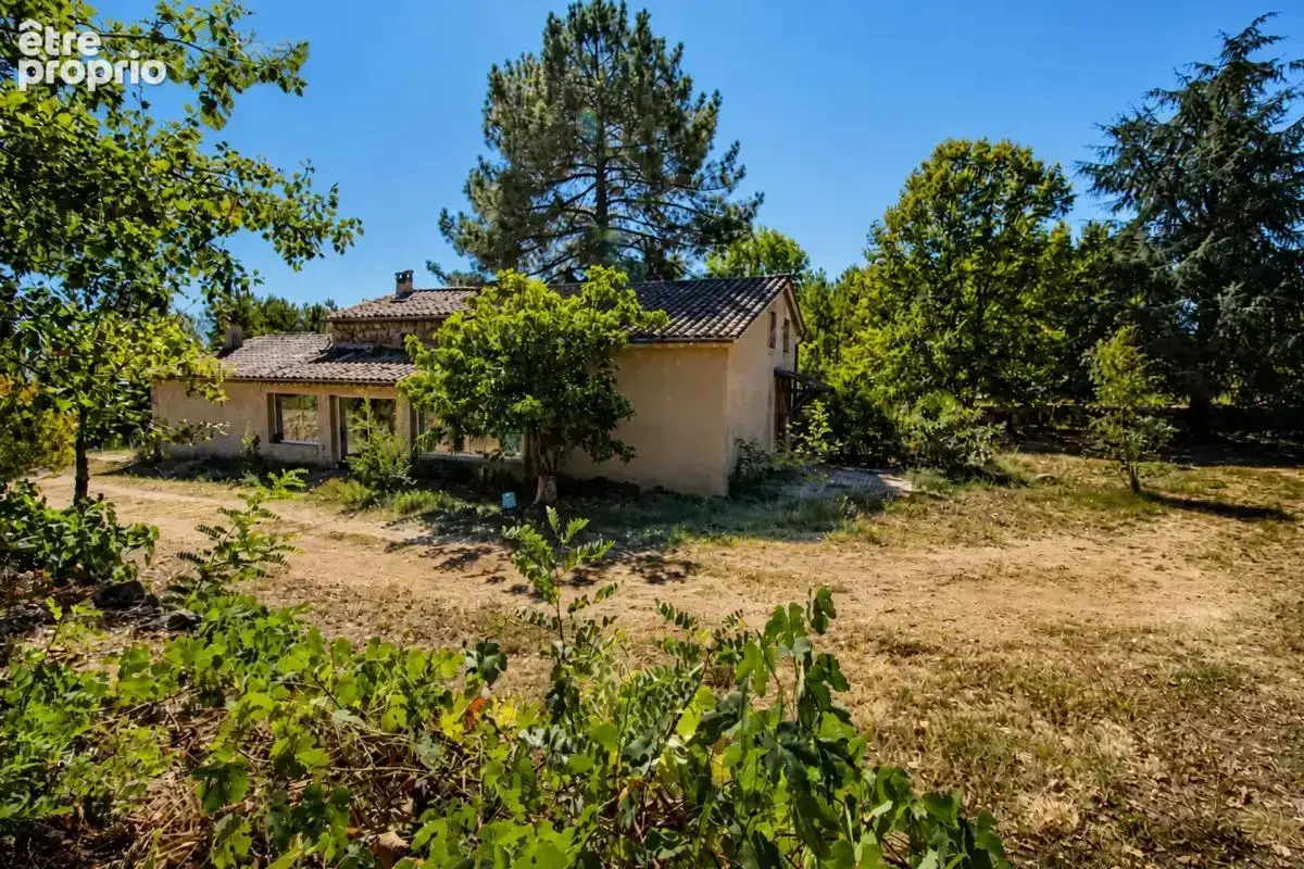 Maison en pierres de 6 pièces de 195 m² à Lablachère - photo 8