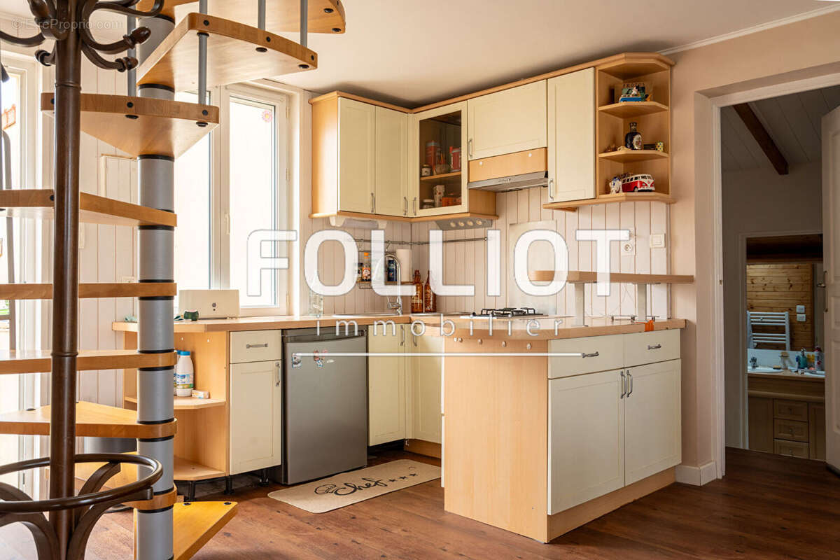 Maison à SURTAINVILLE