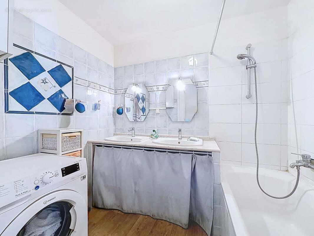 Appartement à SAINT-MARTIN-DU-VAR