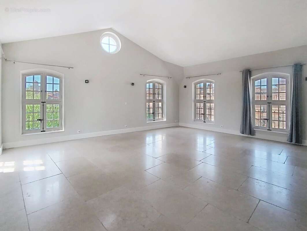 Appartement à UZES