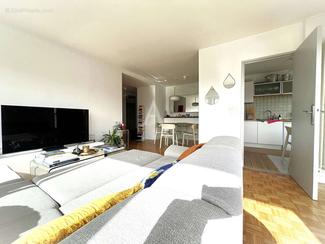 Appartement à PARIS-11E