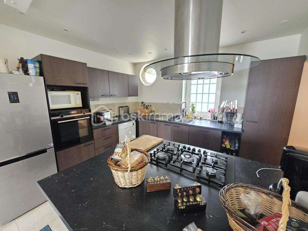 Magnifique Longère de 245m² à Saint Martin des Champs - photo 11