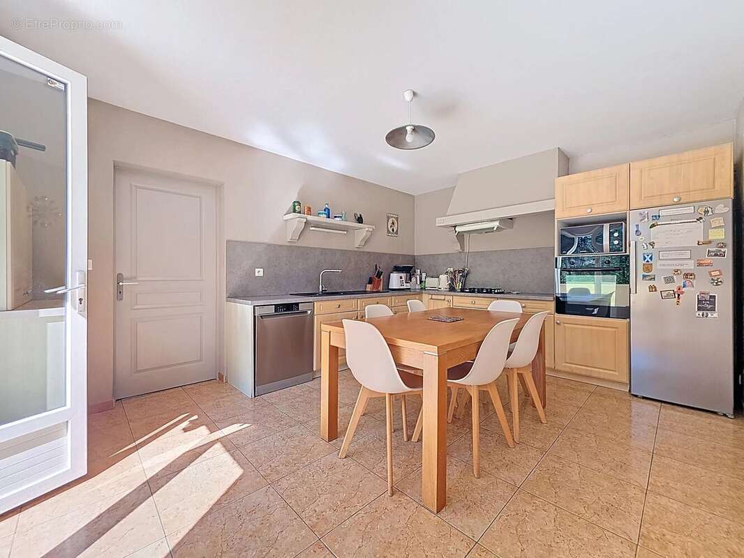 Maison à ROQUEFORT-LES-PINS