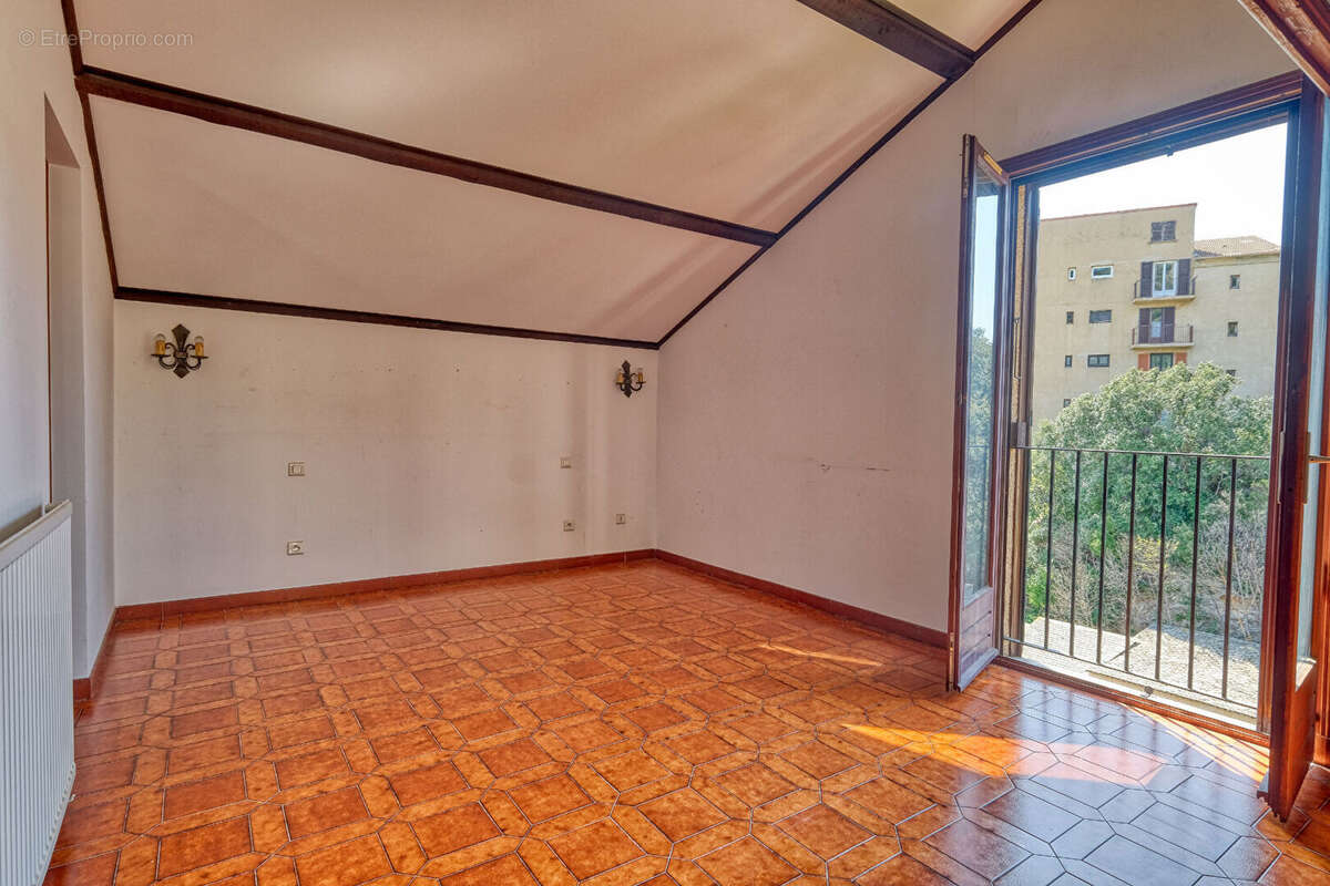 Appartement 99m² à bastia - photo 6