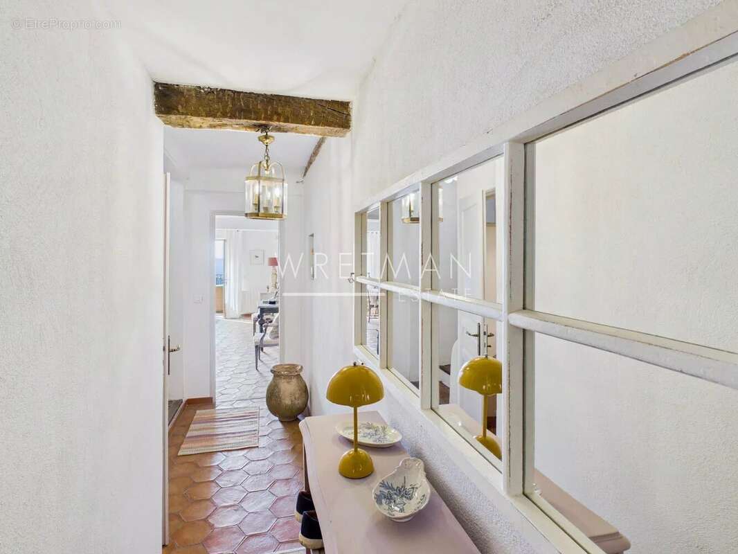 Appartement à MONTAUROUX