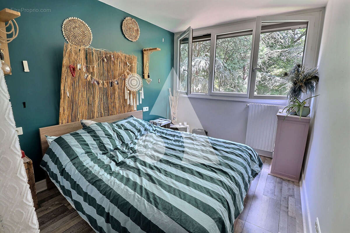 Appartement Mery Sur Oise 79 m2- 2 CHAMBRES - CAVE - BOX - photo 4