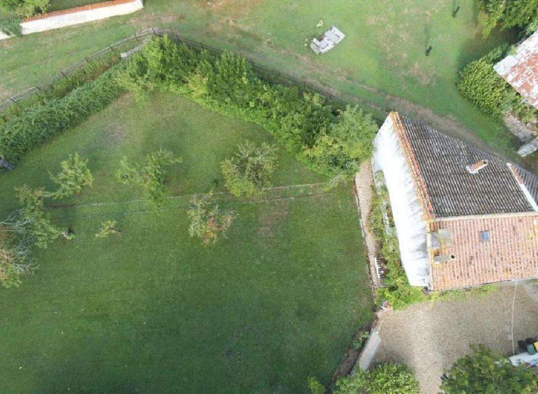 Maison à VILLEFAGNAN