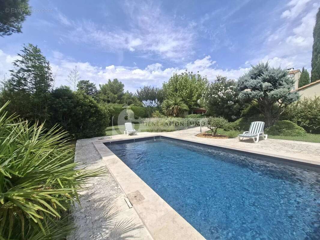 Fontvieille - maison familiale en campagne avec jardin paysagé et piscine - photo 6