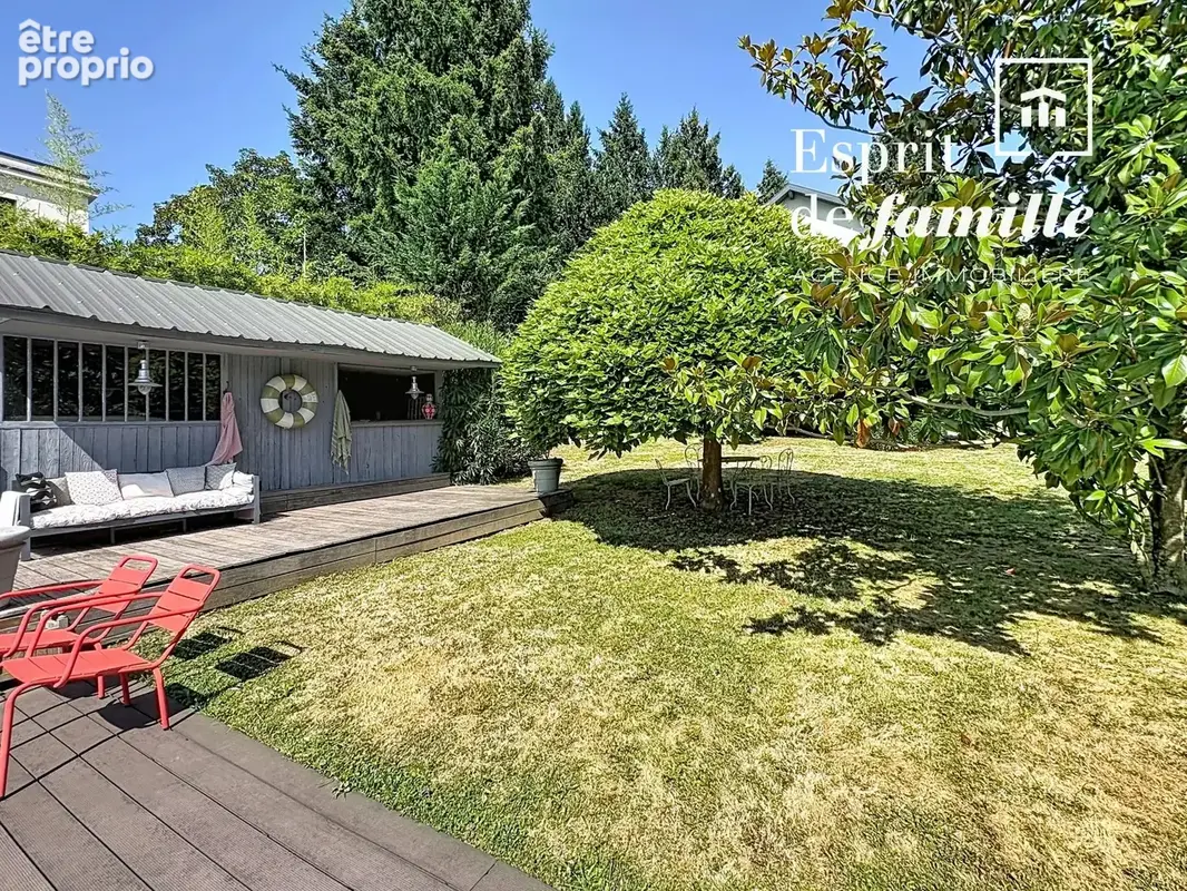 Limonest, loft 270m2 jardin 2000m2 - photo 18