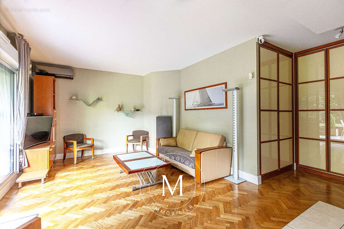 Appartement à MONTROUGE