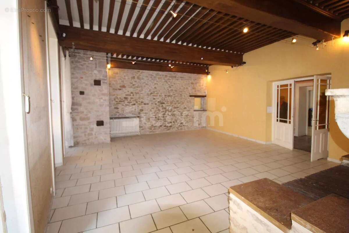 Appartement à SAINT-AMOUR