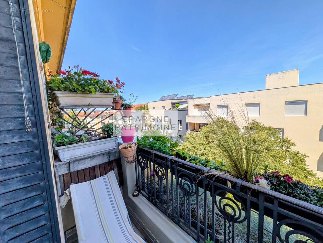 n°5 - Appartement à VILLEURBANNE