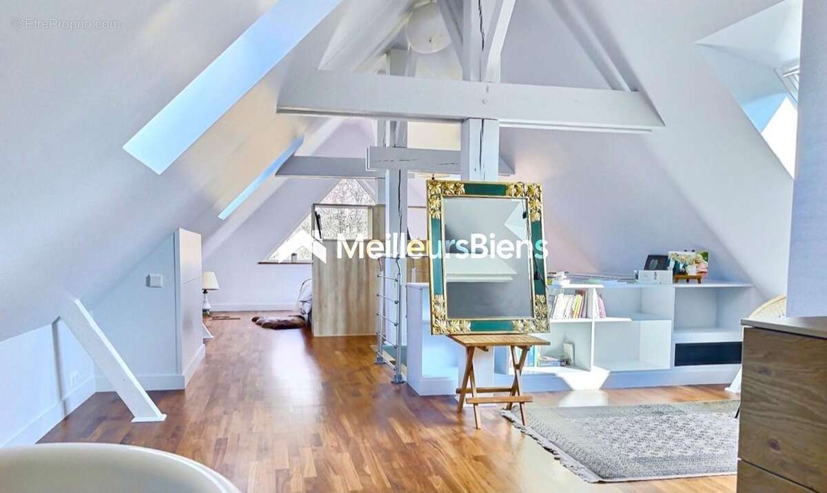 Maison à FEUCHEROLLES