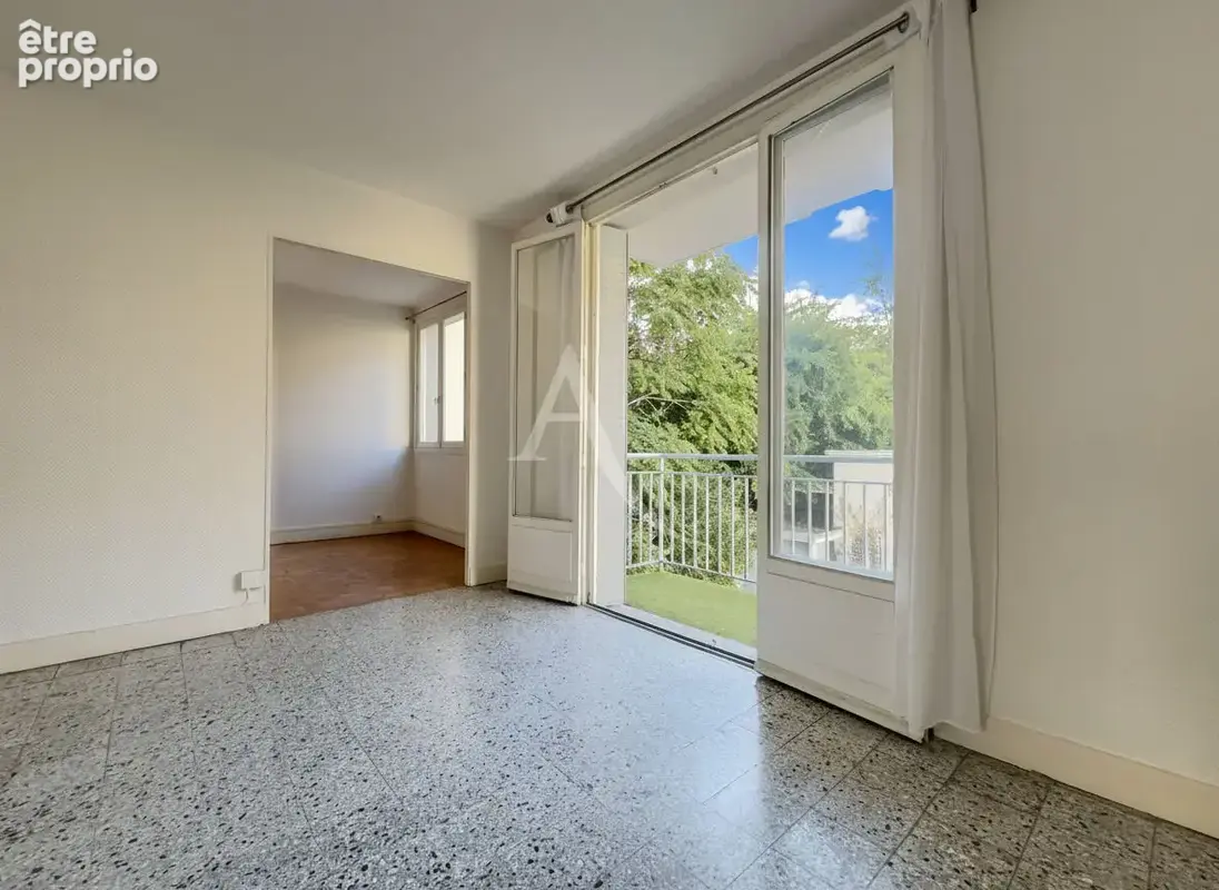 Appartement Lyon T3bis /T4 avec Balcon orienté au Sud au calme proche Monplaisir - photo 3