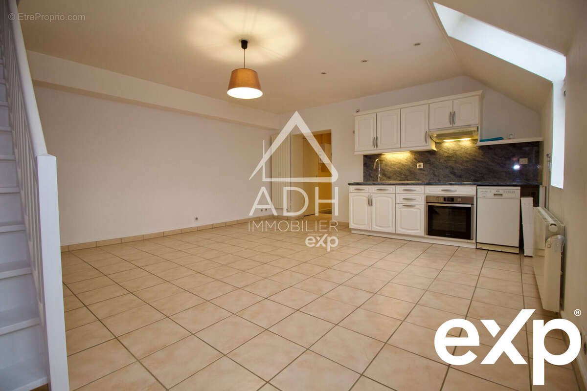 Appartement à JOUARS-PONTCHARTRAIN