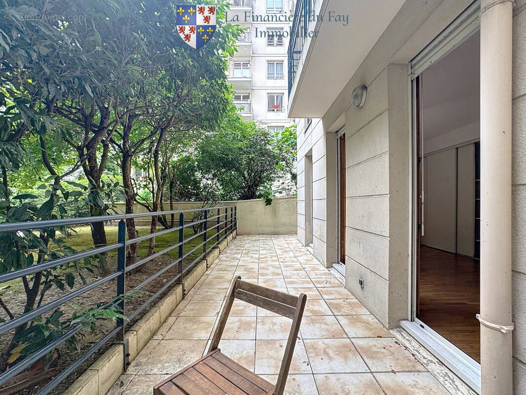 Appartement à PARIS-19E