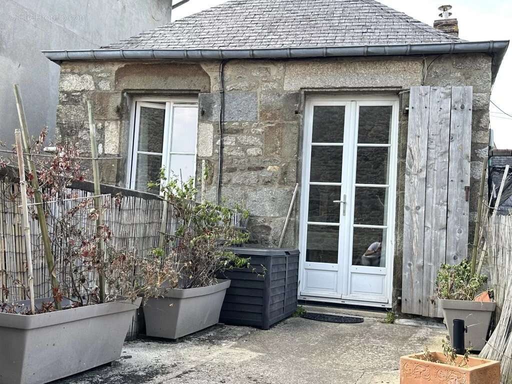 Duplex T2 avec terrasse au cœur historique de Dinan - photo 8