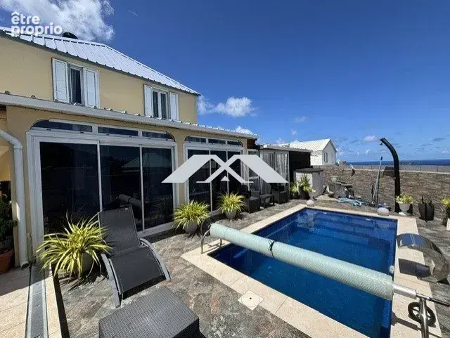 Photo Maison à Saint-Joseph au prix de 358 450€