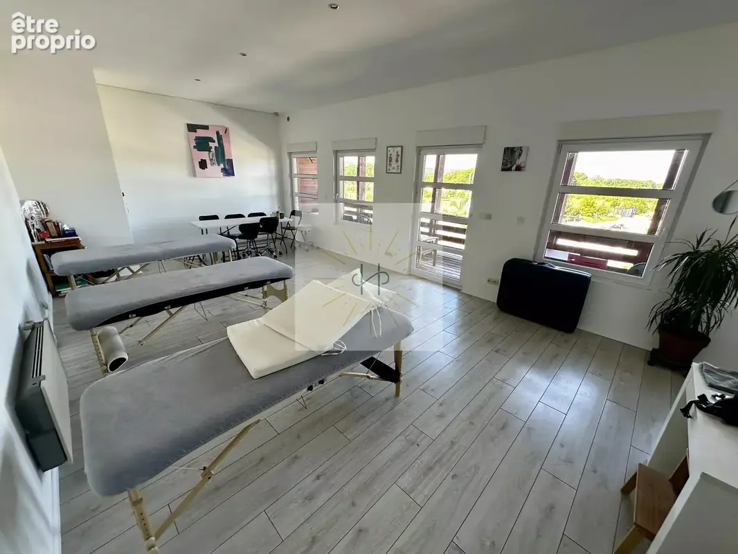 Commerce 108 m² à vendre à La Begude-De-Mazenc (26160) - photo 3