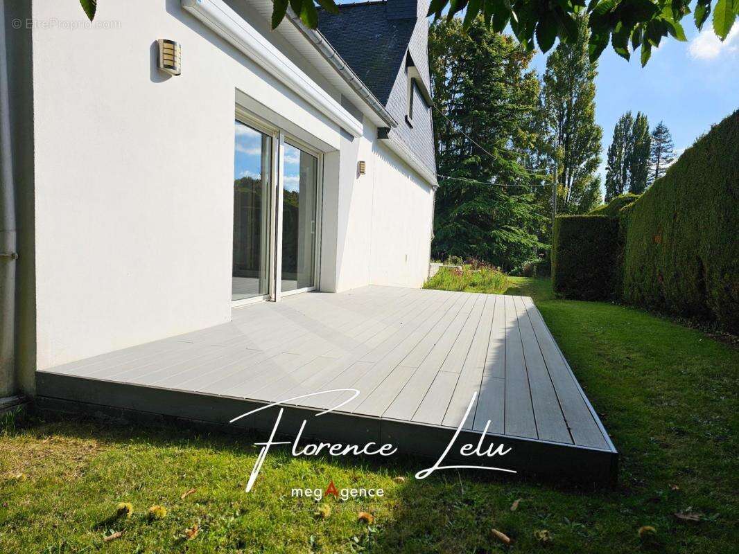 Maison à PLOUMAGOAR