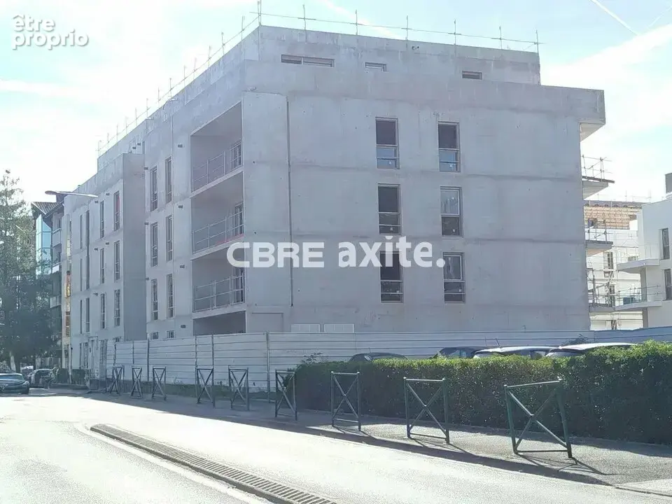 Autre à VILLE-LA-GRAND