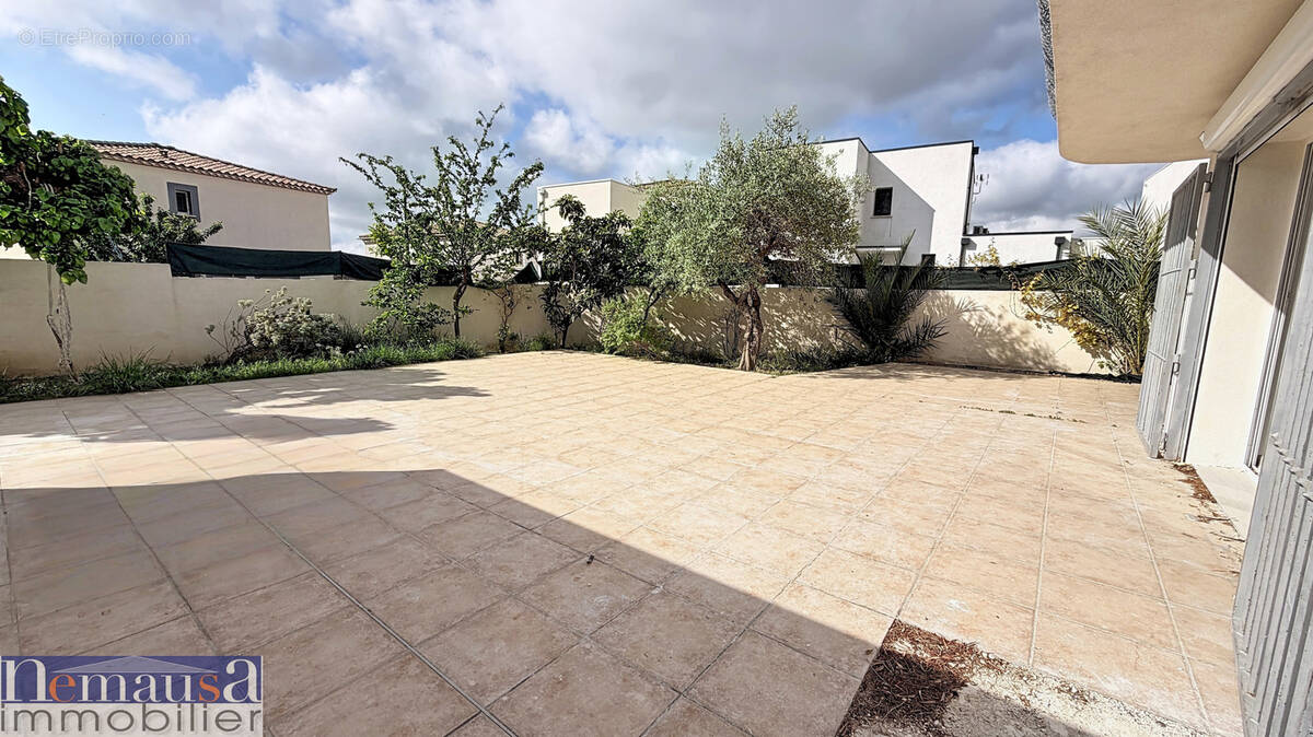 Appartement à MILHAUD