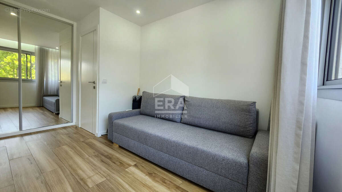 Appartement 70m² à Rocheville - photo 8
