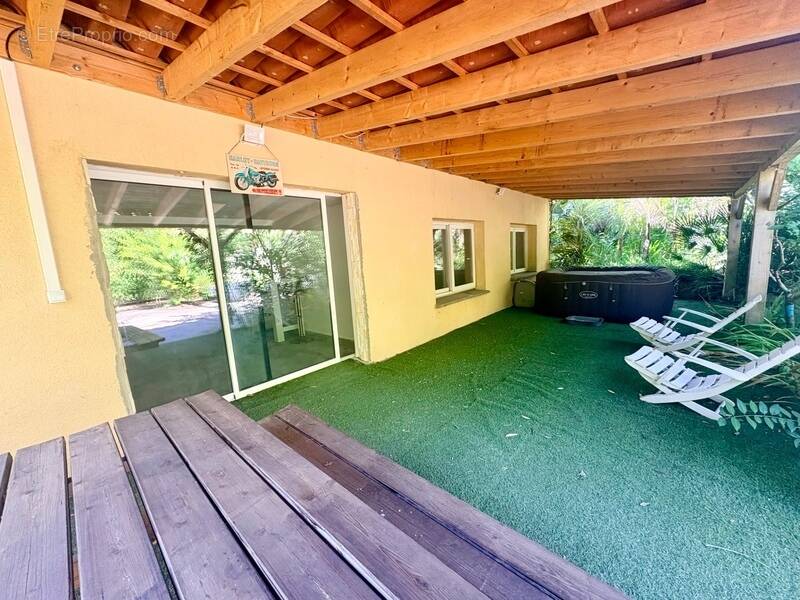 Photo Maison à Frejus au prix de 445 000€