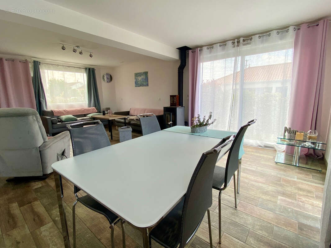 Maison à LA PLAINE-SUR-MER