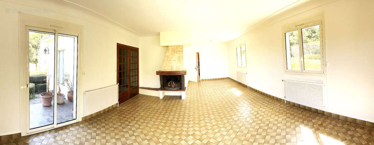 Maison 8 pièces 145 m² habitables, entrée de plain pied, sous-sol semi-enterré 121m2 - photo 4