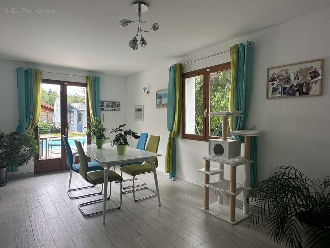 Maison à THORENS-GLIERES