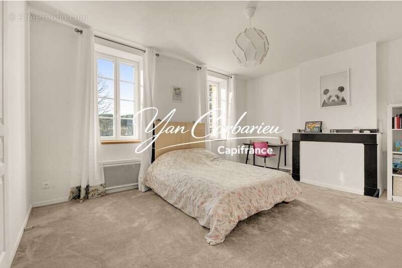 Maison à LE FAUGA