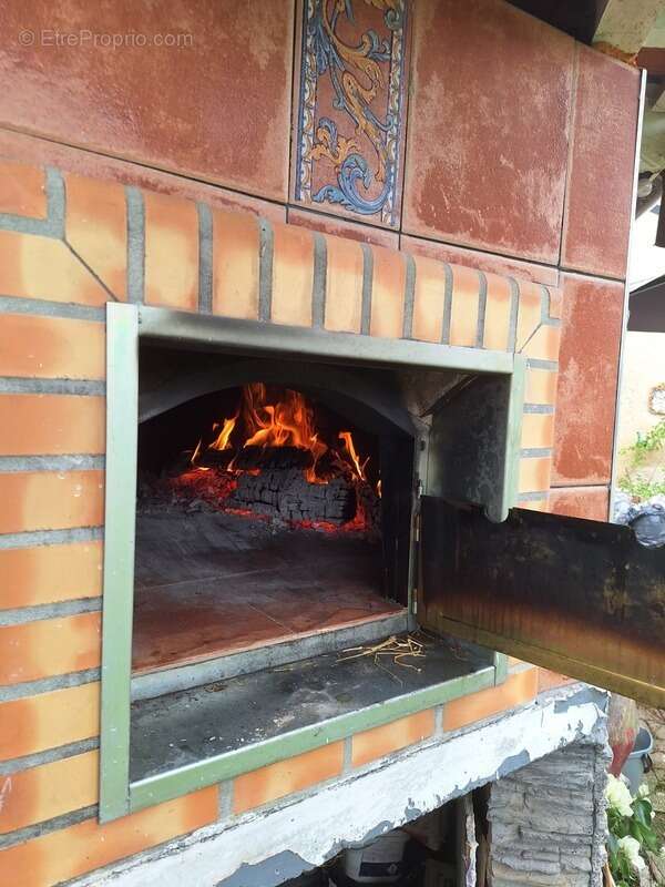 Maison à LAMARQUE-PONTACQ