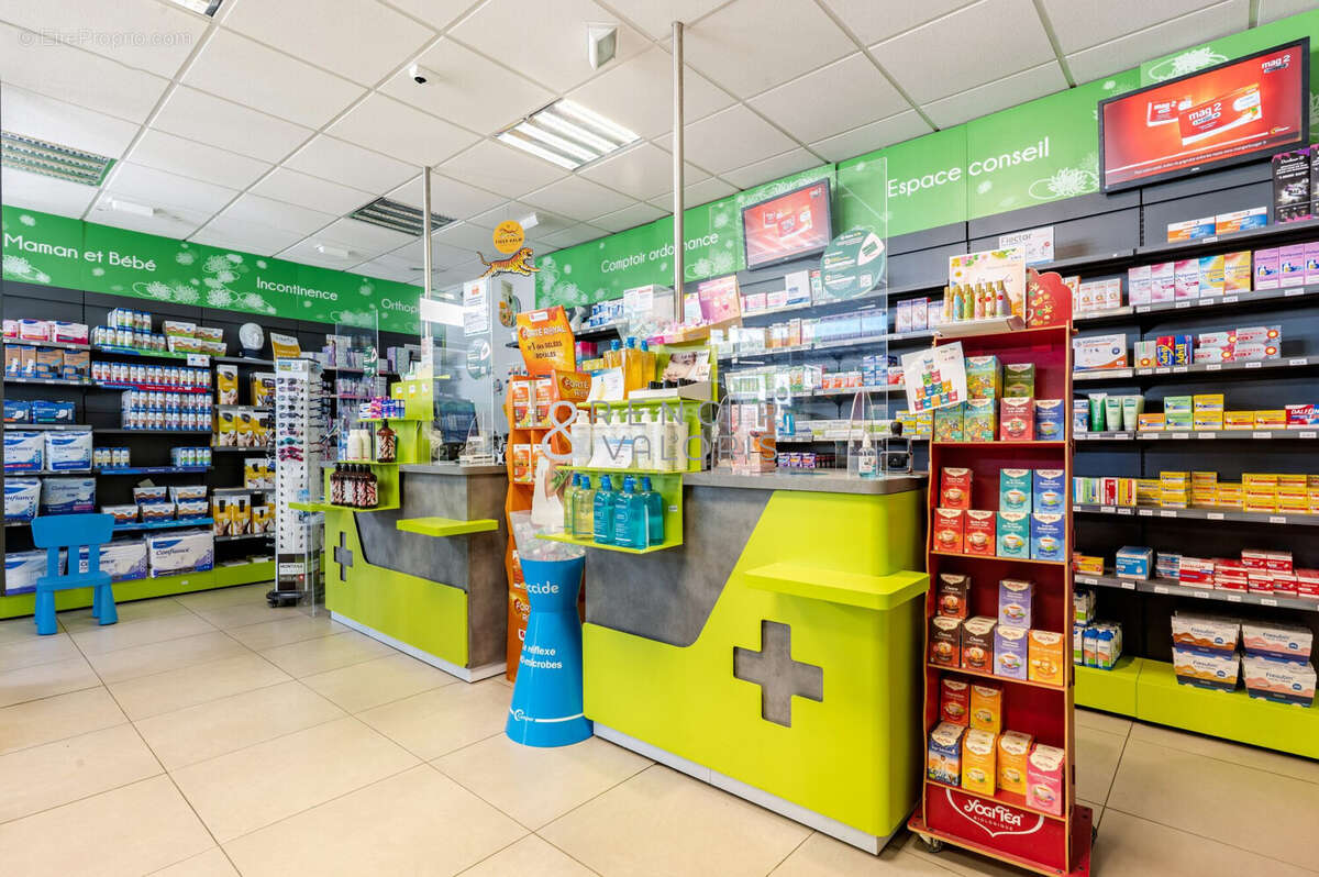 Commerce à JARVILLE-LA-MALGRANGE