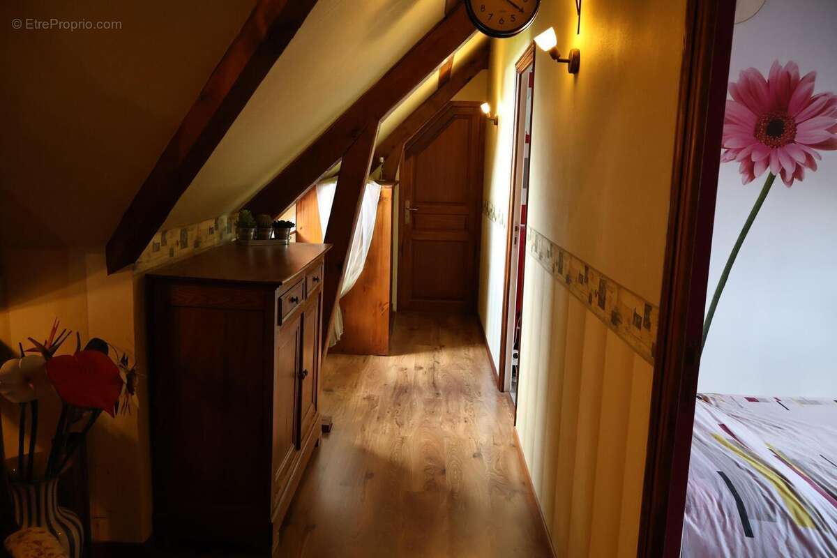 Maison 155 m² à Courcelles-Les-Gisors  - photo 5