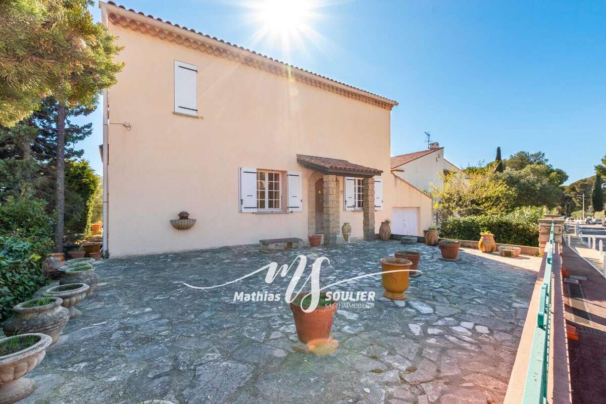 Photo 3 - Maison à CARRY-LE-ROUET