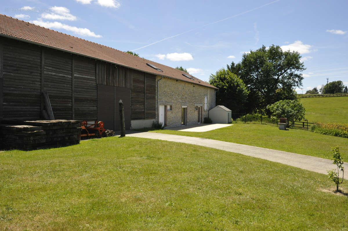 Maison à SAINT-HILAIRE-BONNEVAL