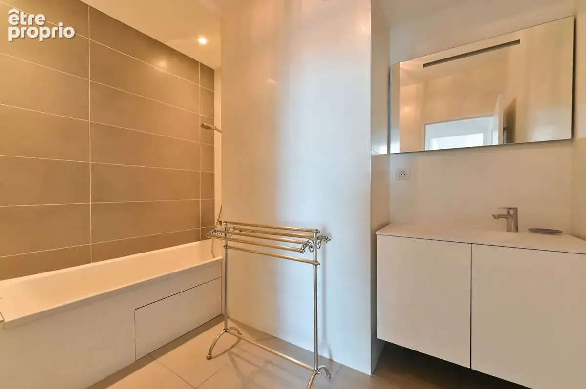 Lyon 5 - Debrousse - T5 - 214 m² - photo 13