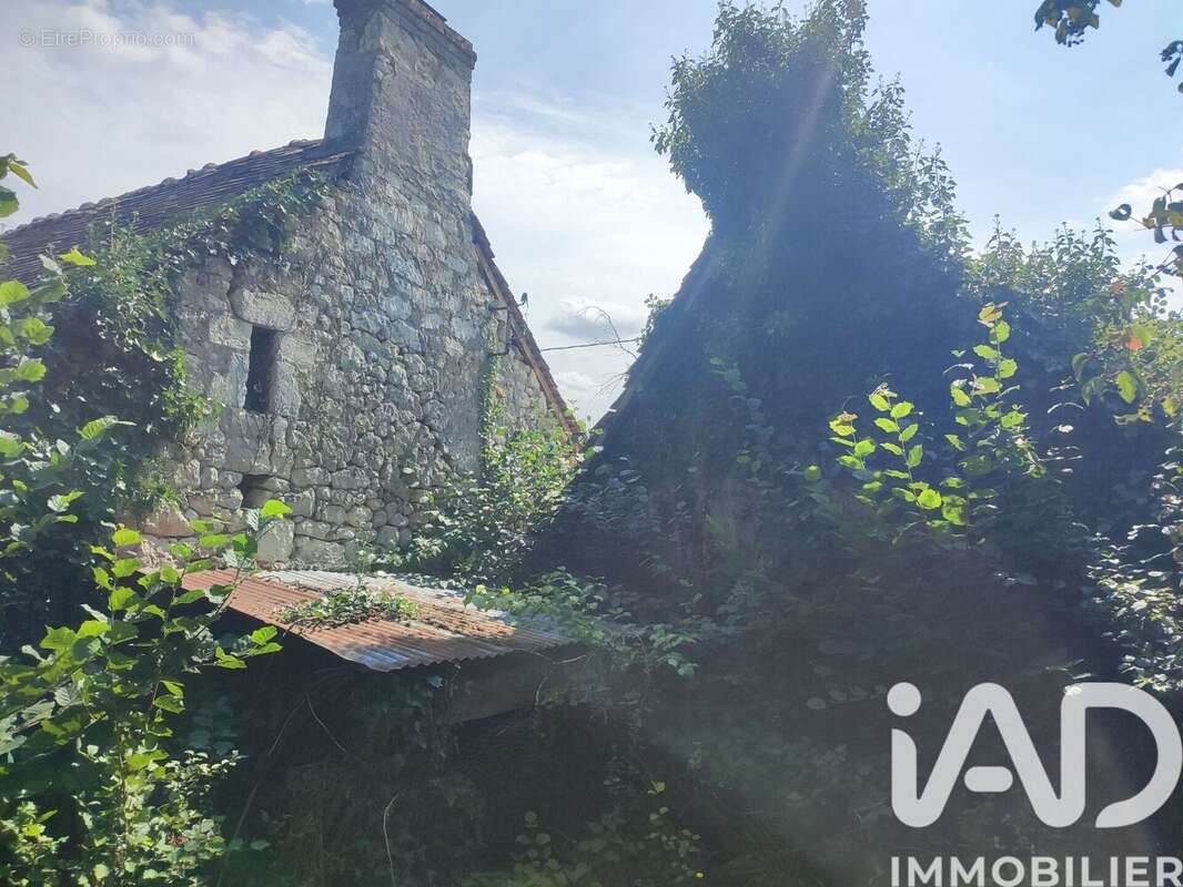 Maison 75 m² à Vaas  - photo 8