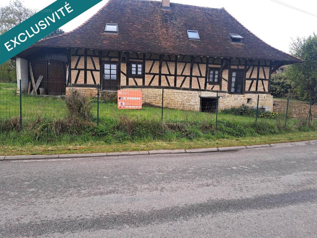 Photo 1 - Maison à SAVIGNY-EN-REVERMONT