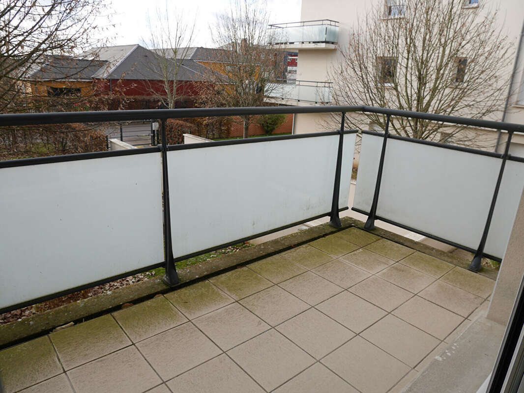 Appartement à LE MESNIL-ESNARD