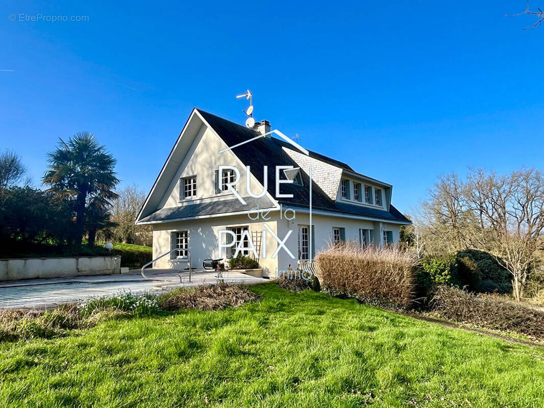Maison à SAINT-LOUP-LAMAIRE