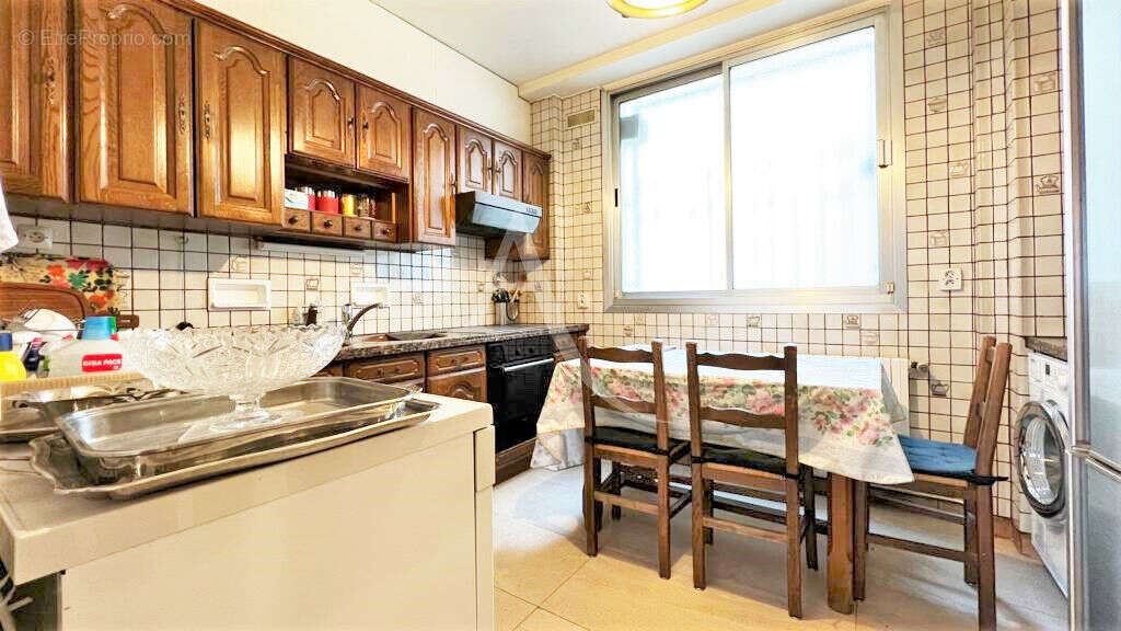 Appartement à PARIS-11E