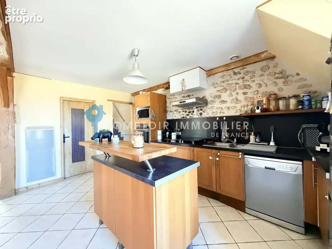 Maison en pierre 112 m2 habitables- 3 chambres- Terrain clos de 334 m2 - photo 4