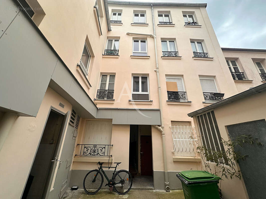 Appartement à PARIS-11E